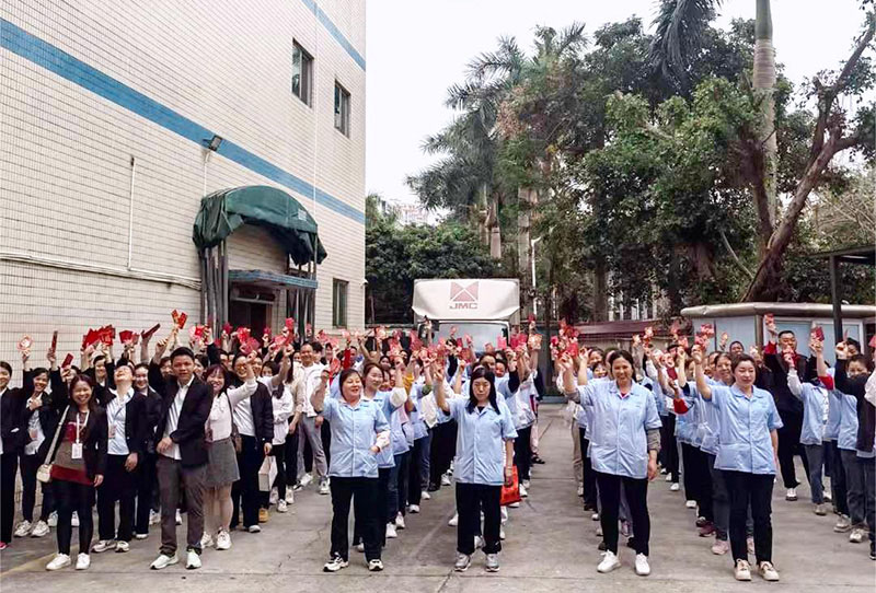 龍行龘龘，前程朤朤丨花季传媒APP免费下载安装化妝用品（深圳）有限公司龍運當頭，開工大吉！