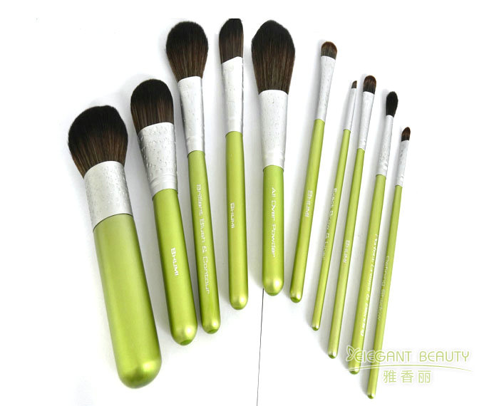 花季传媒官网网站套裝：是否支持客戶自行組合刷子款式進行定製？